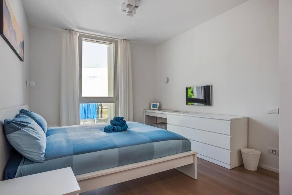 Easylife - Modern And Spacious Apt In Fiera City Life Milan Luaran gambar